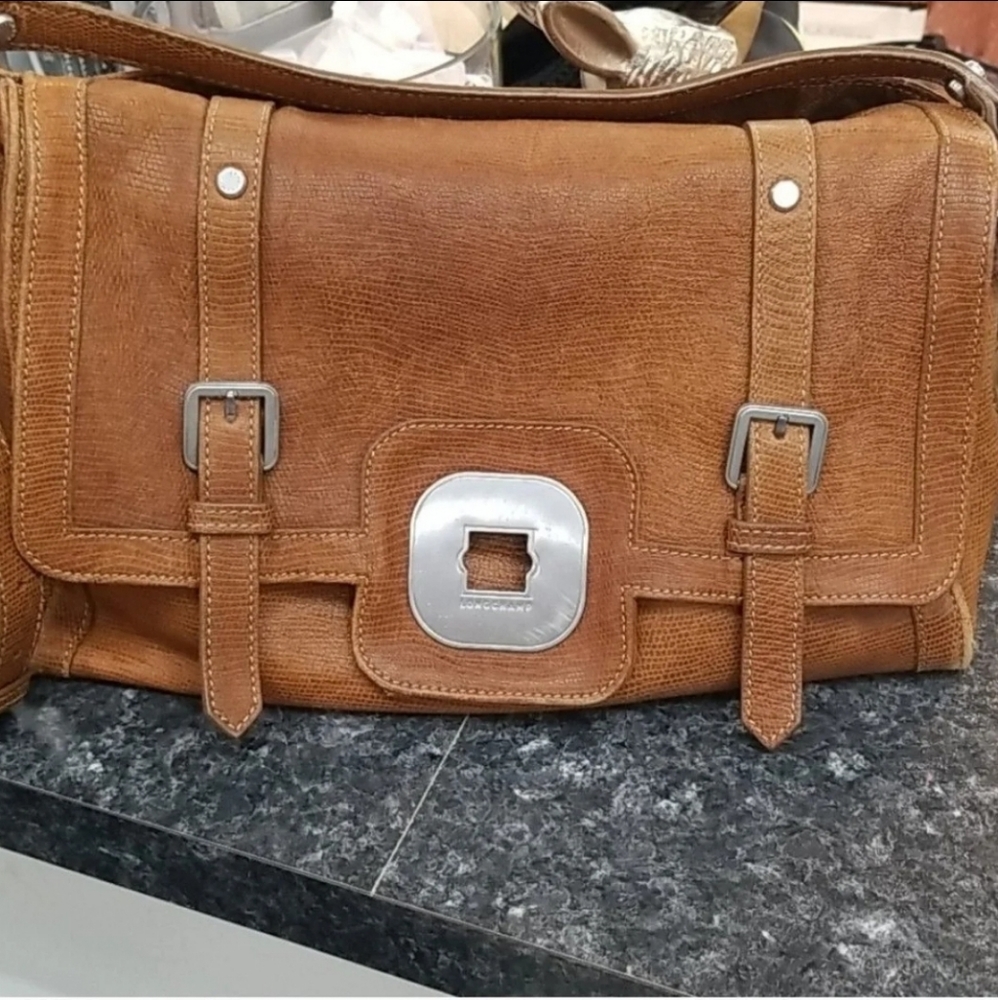 Longchamp purse
